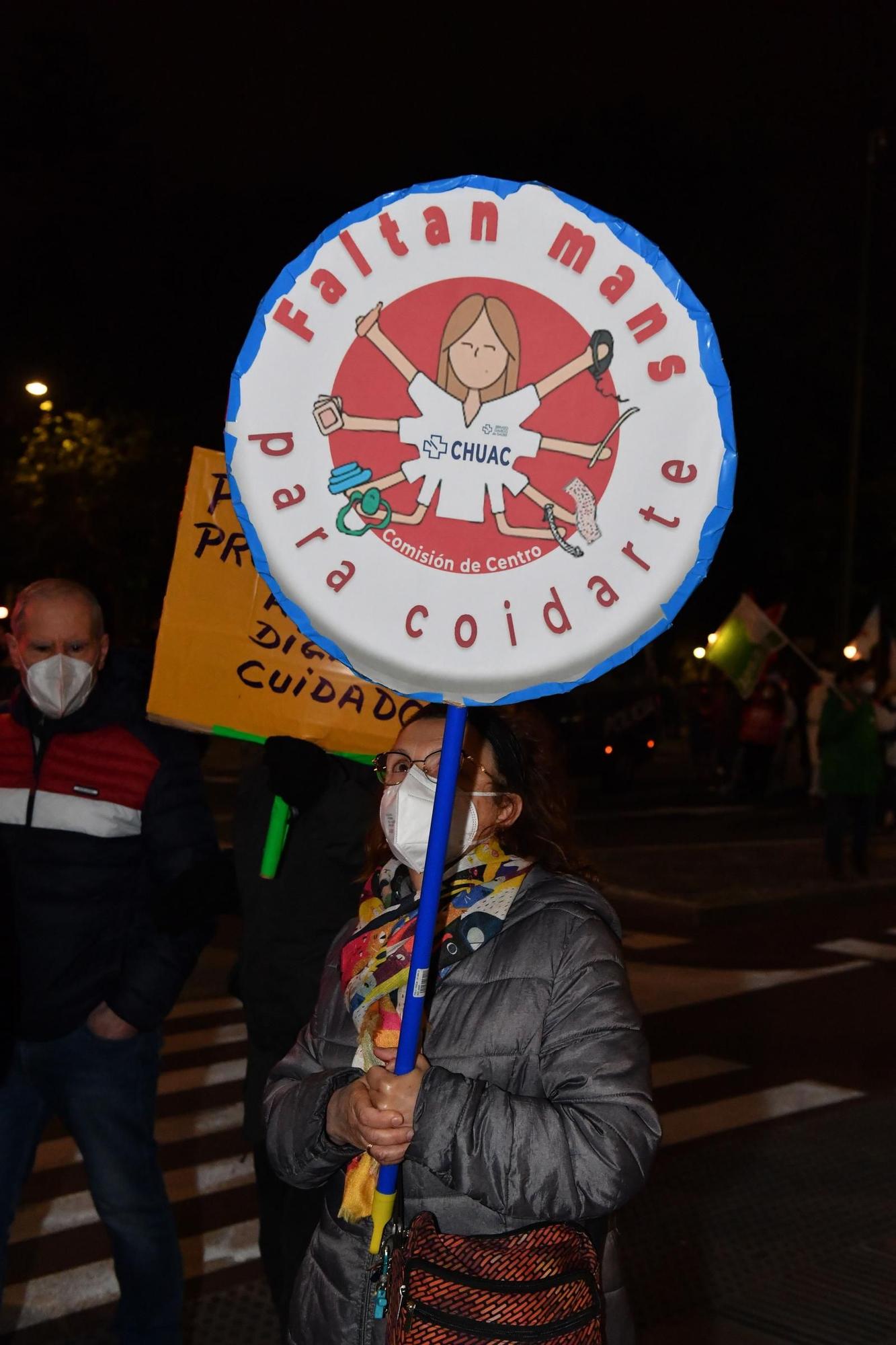 Manifestación de trabajadores del Hospital de A Coruña: "Sen persoal non hai sanidade"