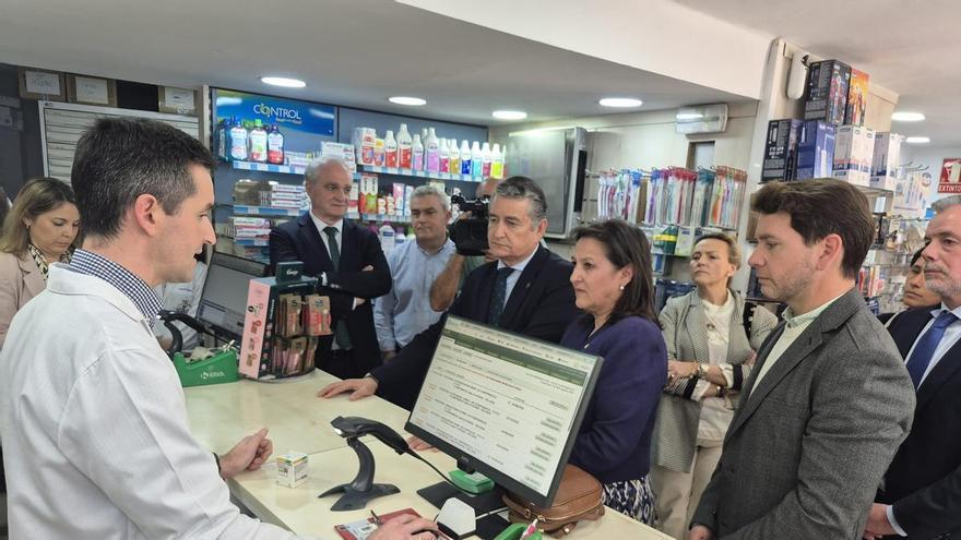 Antonio Sanz destaca el éxito del plan piloto de la tarjeta sanitaria virtual en Cabra