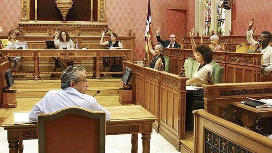 El pleno del Consell de Mallorca celebrado ayer duró más de ocho horas.