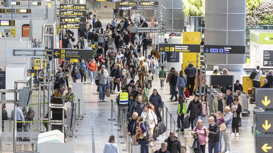 El aeropuerto de Alicante-Elche se anota un nuevo récord con 3,2 millones de pasajeros en el primer trimestre