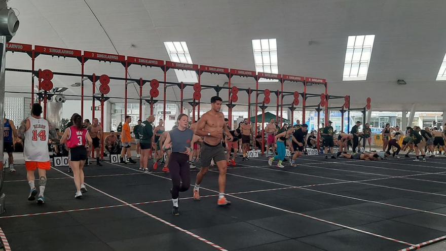 Participantes en el campeonato de crossfit que se celebra este fin de semana en Pola de Siero. | L. P.