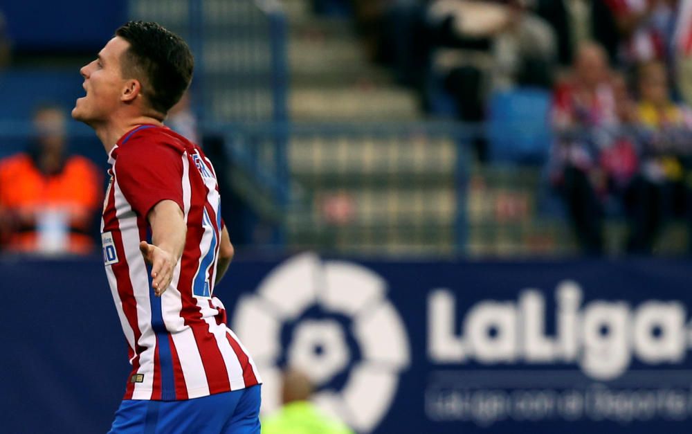 Football Soccer - Atletico Madrid v Malaga