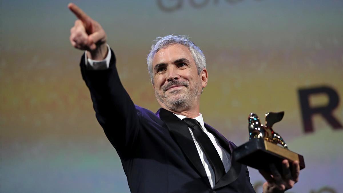 Alfonso Cuarón, con el León de Oro para su película 'Roma', este sábado en Venecia