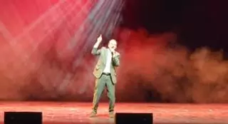 Abel Caballero saca los pasos prohibidos en el Vigo Dance Festival