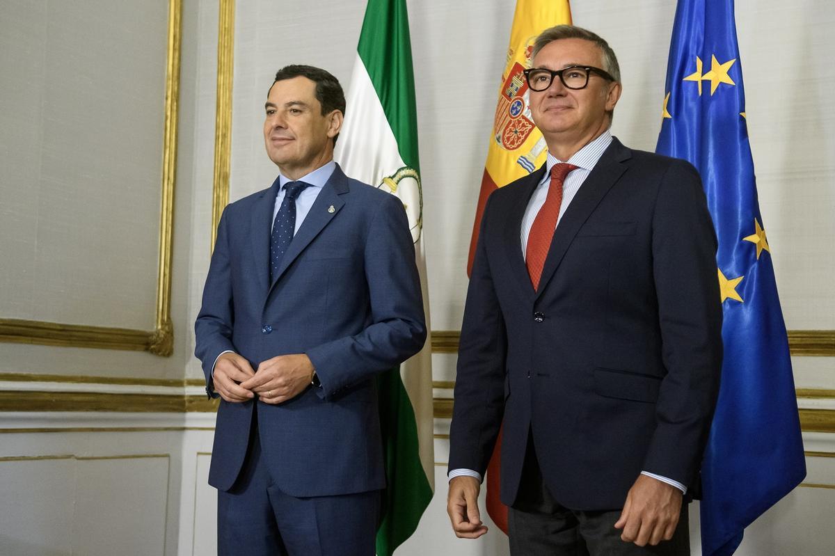 Juanma Moreno se reúne con el portavoz de Vox.