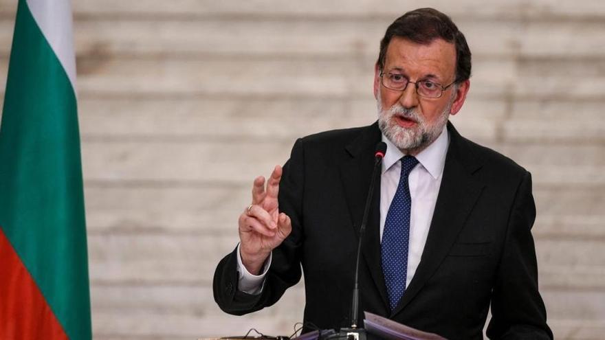 Rajoy acepta reunirse con Torra para hablar &quot;dentro de la ley&quot;