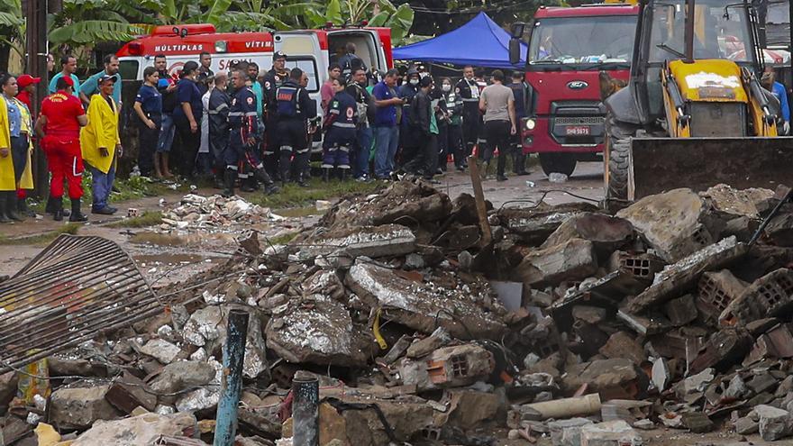 El derrumbe de un edificio en Brasil deja ya ocho muertes