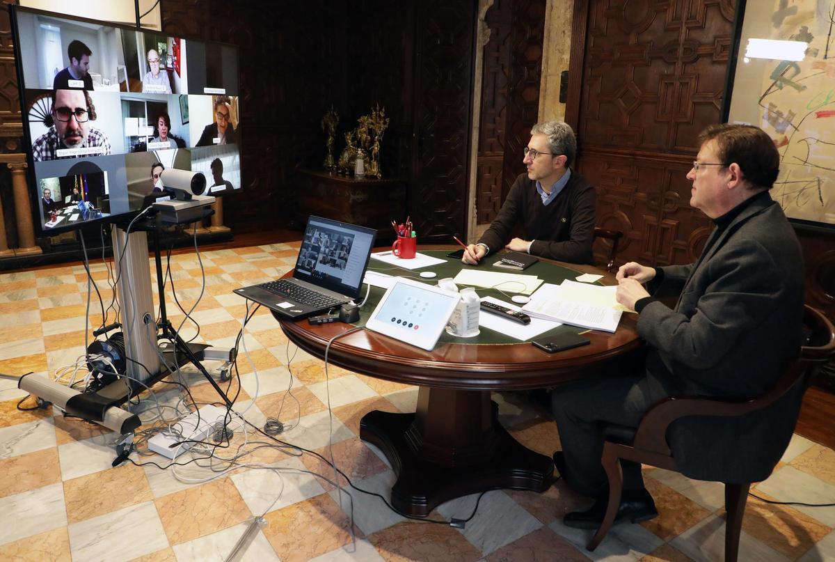 Arcadi España y Ximo Puig, durante la época de la covid en València.