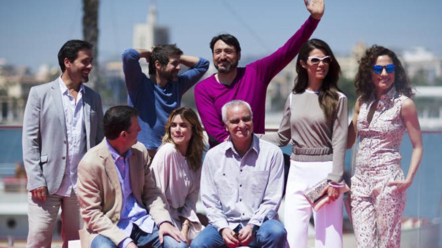 El equipo de &#039;Tiempo sin aire&#039;, en su presentación esta mañana en el Muelle Uno de Málaga.