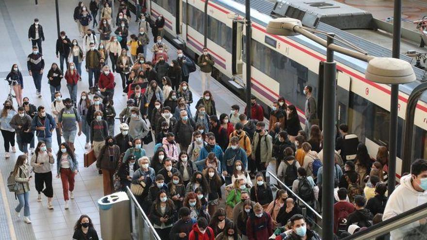 Nuevo lío en el Cercanías de Castellón: retrasos y cancelaciones de trenes en hora punta