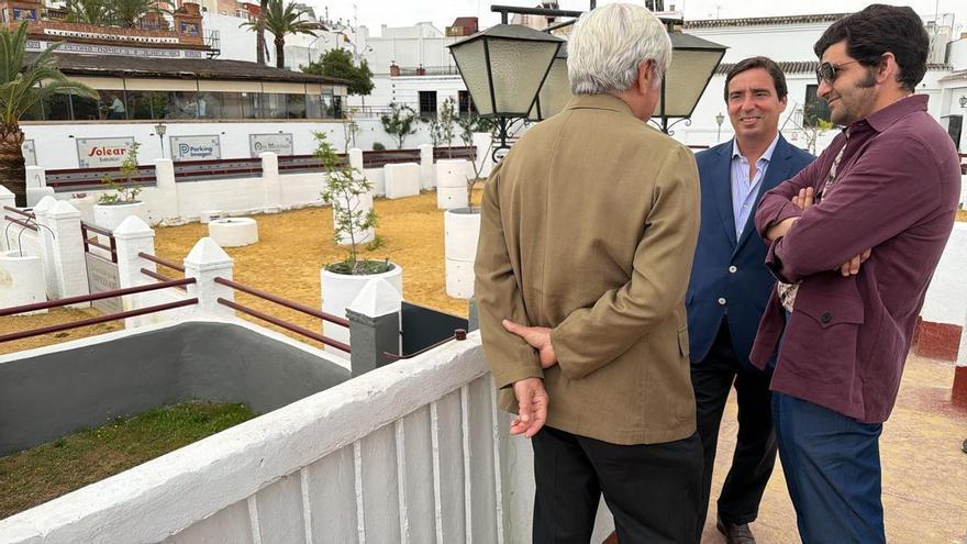 Morante de la Puebla visita la Venta de Antequera, el histórico escaparate de los toros que se lidiarán en la Maestranza