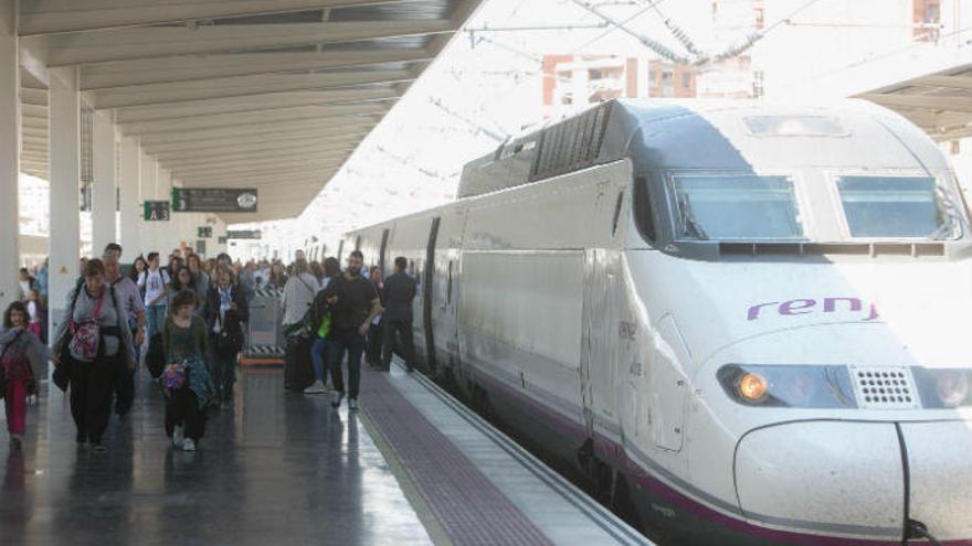 El AVE del Corredor Mediterráneo reducirá a 3 horas el viaje en tren  Alicante-Barcelona - Información