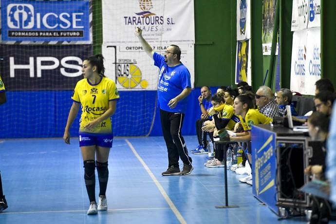 26-02-20 DEPORTES. PABELLON DE LAS REMUDAS. BARRIO DE LAS REMUDAS. TELDE. Partido de balonmano femenino entre el Remudas Rocasa y el Guardés disputado en Pabelloon Antonio Moreno del barrio teldense de Las Remudas.    Fotos: Juan Castro.  | 26/02/2020 | Fotógrafo: Juan Carlos Castro