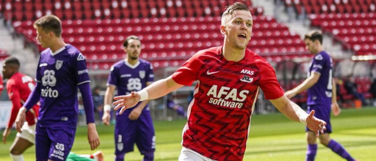 Jesper Karlsson celebra un gol con el AZ Alkmaar. |  // FDV