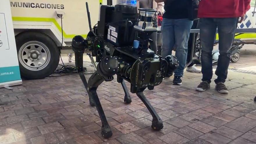 La Policia de Màlaga incorpora un nou agent al cos: un gos robot que controla patinets