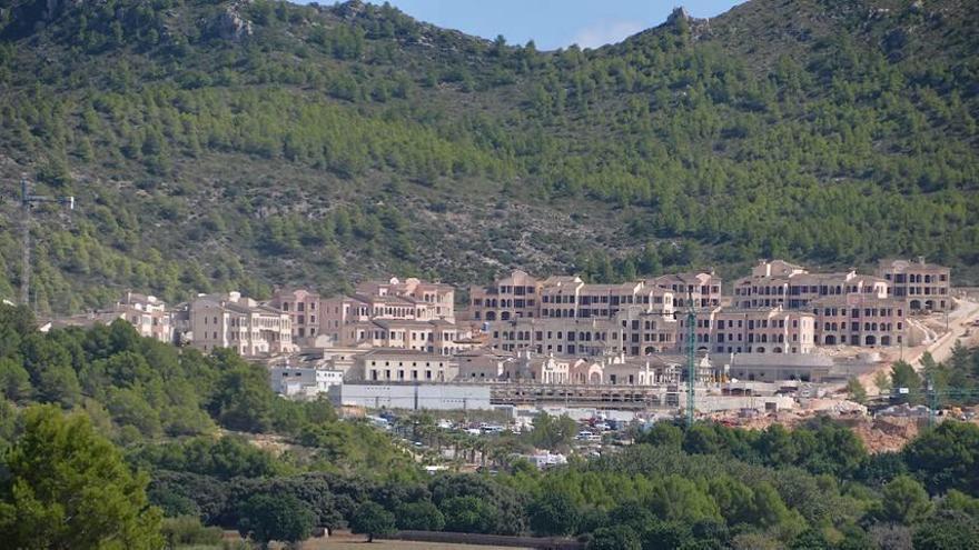 El nuevo pueblo de las montañas de Capdepera