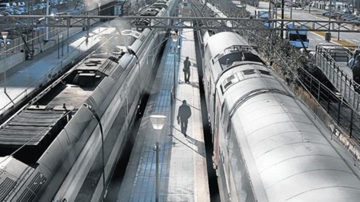 Una parte de los trenes, los de largo recorrido, podrían quedar parados tras una declaración de independencia.