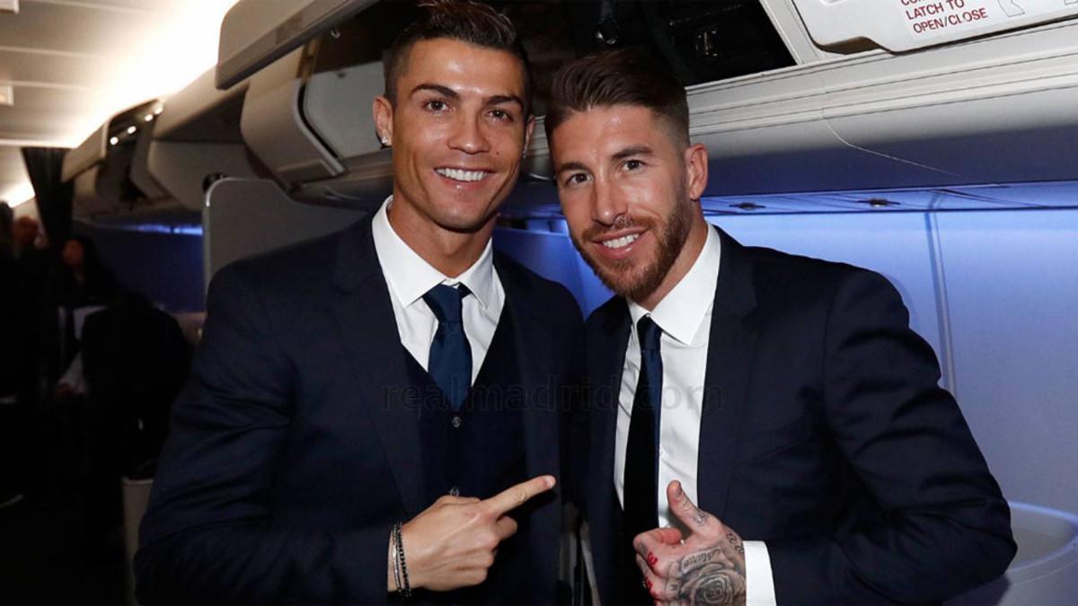 Cristiano Ronaldo y Sergio Ramos, en el avión