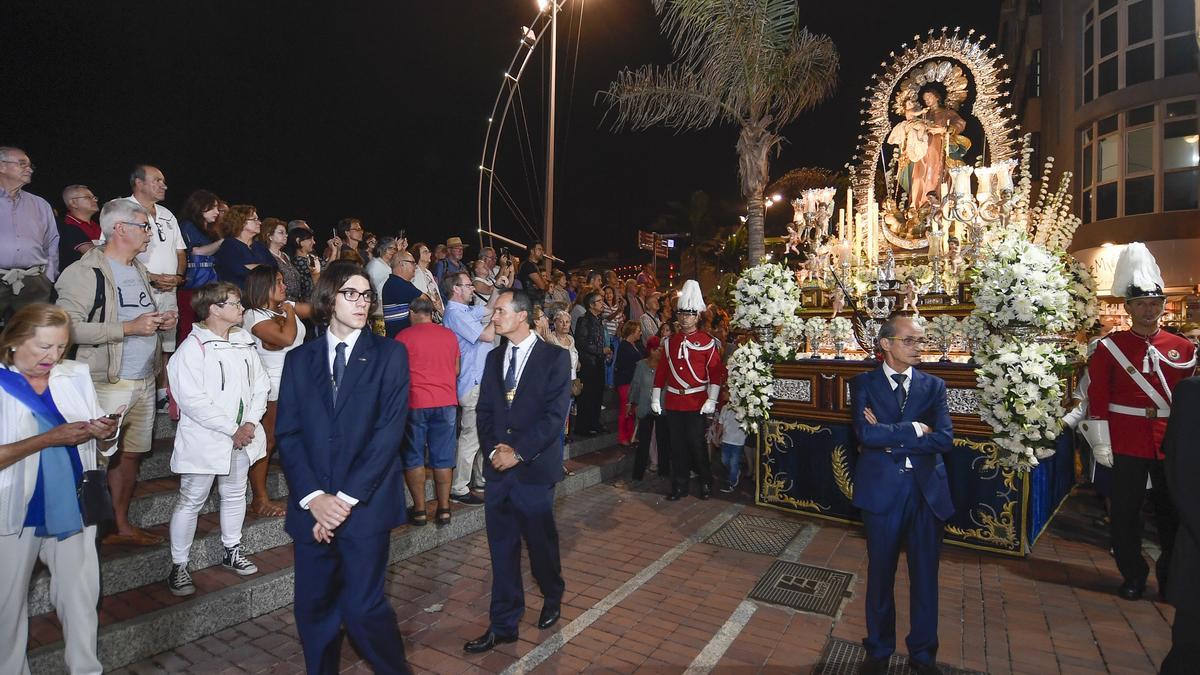 Foto de archivo de la procesión de la virgen de La Luz