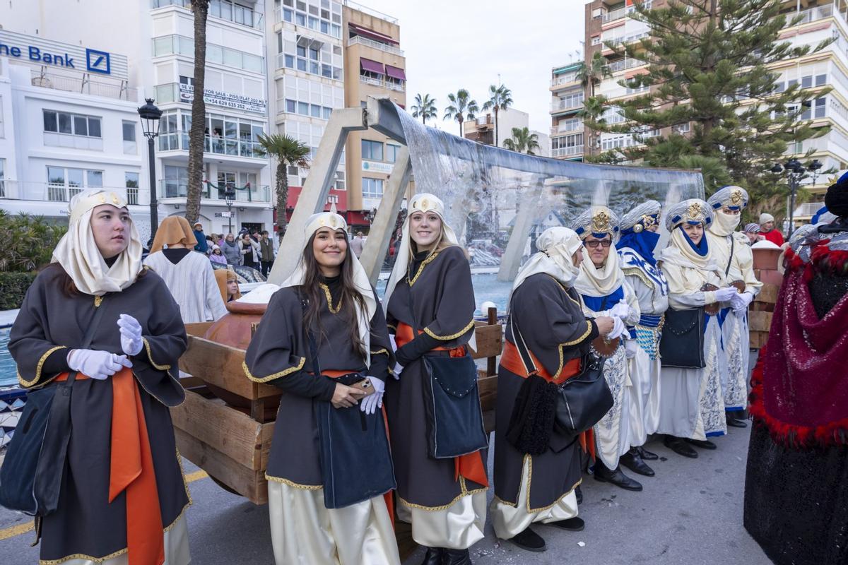 Las mejores imágenes de la Cabalgata de Reyes de Torrevieja 2026
