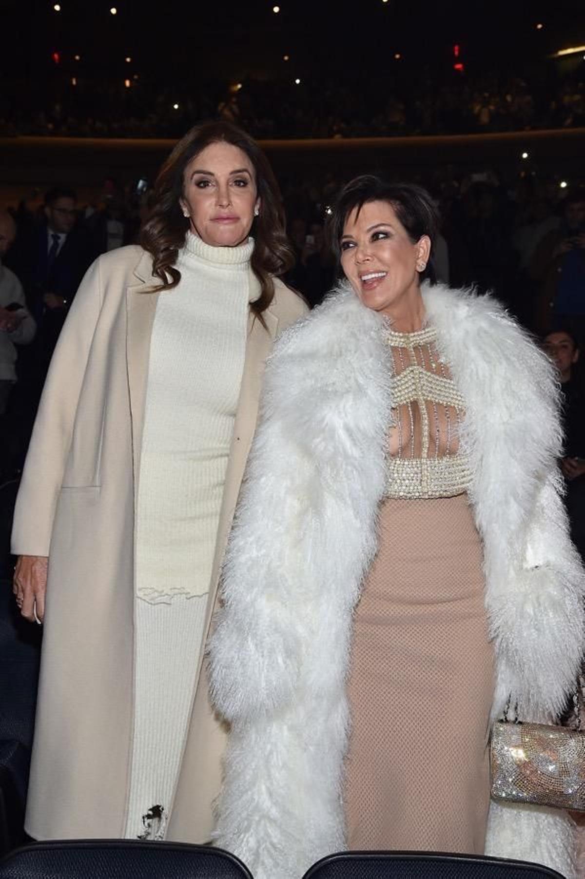 Todos los asistentes al desfile de Yeezy, Caitlyn Jenner y Kris Jenner.