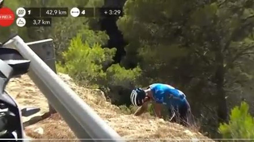 Alejandro Valverde sufre una caída en la Vuelta a España