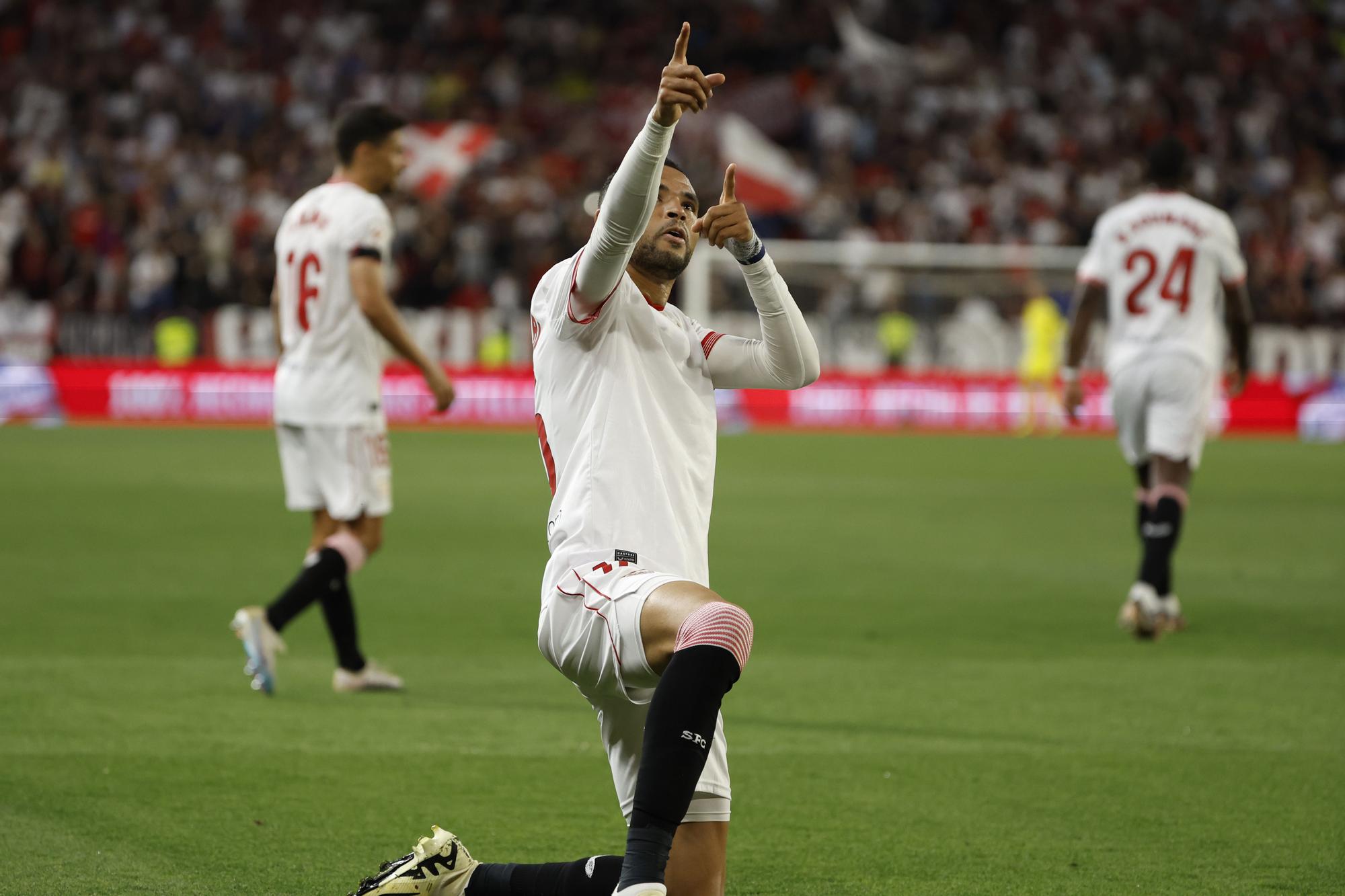 oussef En-Nesyri celebra tras marcar el 1-0 ante el Mallorca.