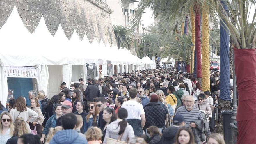 Controles policiales especiales durante la celebración de la Diada de Balears en Palma
