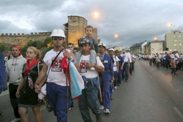 Huelga de mineros en León, Oviedo y Teruel