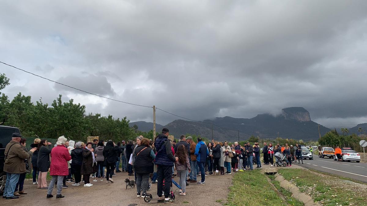 Imagen de uno de los actos reivindicativos a favor de la vía verde de Alaró.