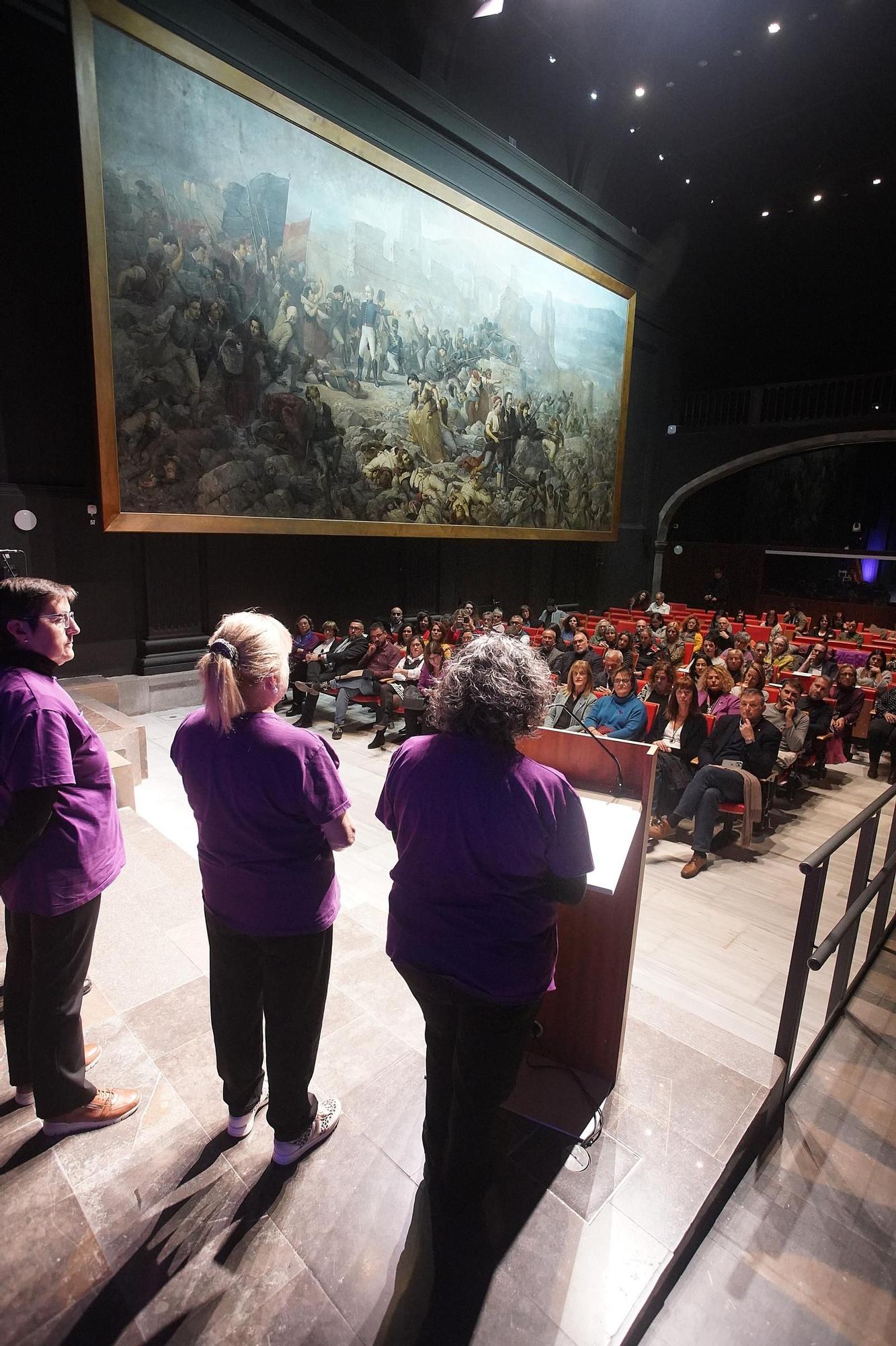 Les millors imatges de l'Acte institucional amb motiu del Dia Internacional per a l'Eliminació de la Violència vers les Dones