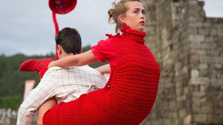 25º Festival TEMUDAS: Lanördika circo y danza, «Rojo estándar»