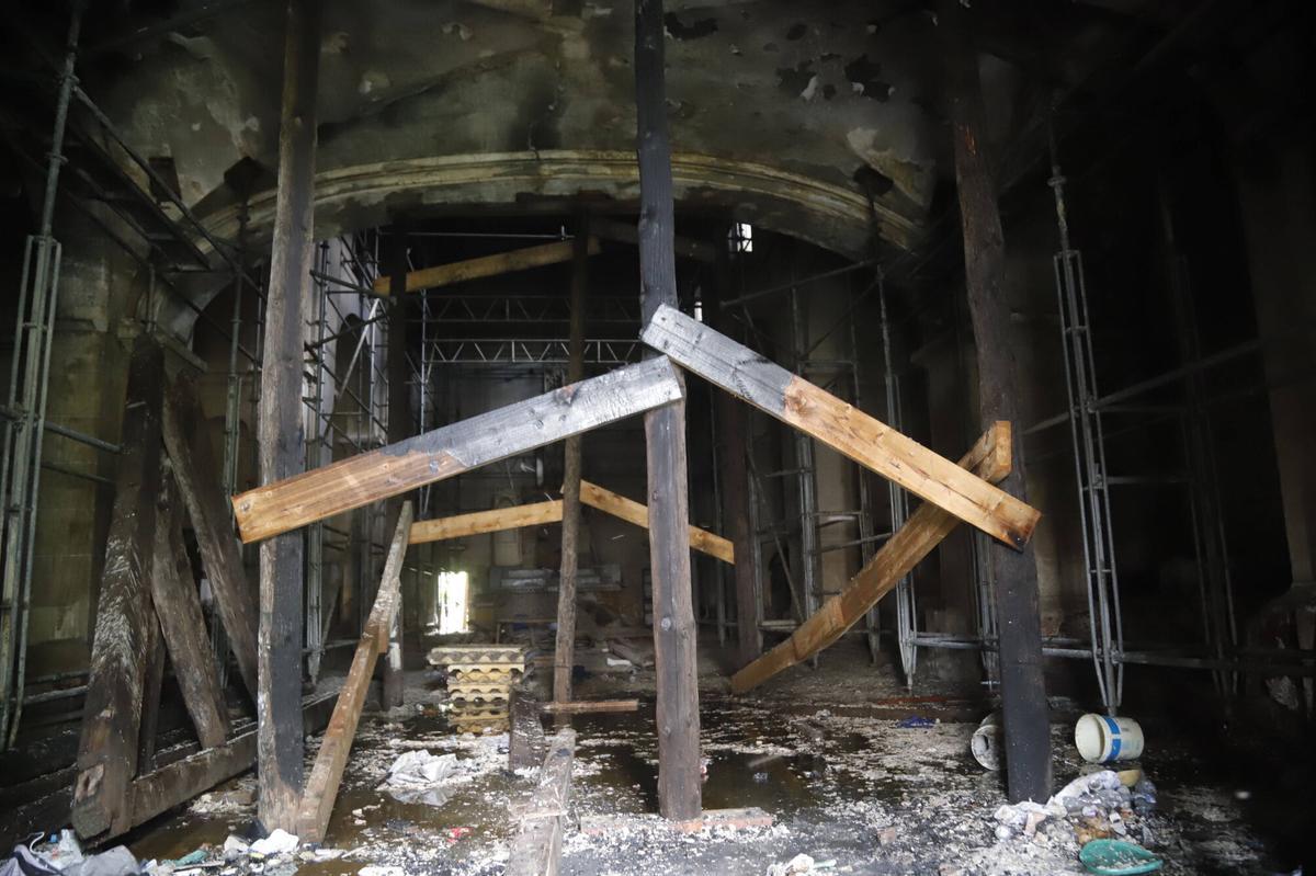 Estado en el que ha quedado la iglesia tras el incendio.