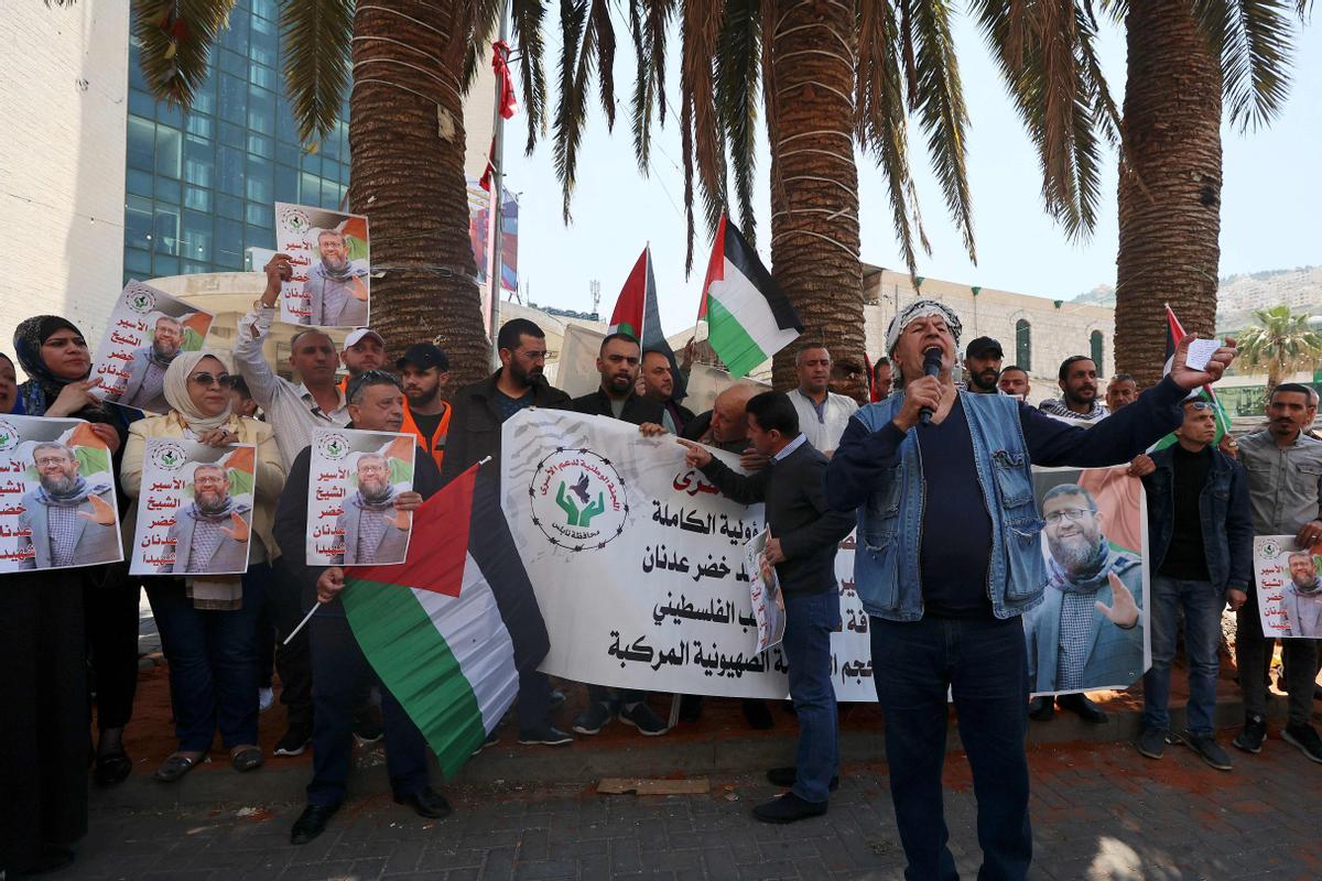 Protestas en Cisjordania tras la muerte del preso palestino Jader Adnan