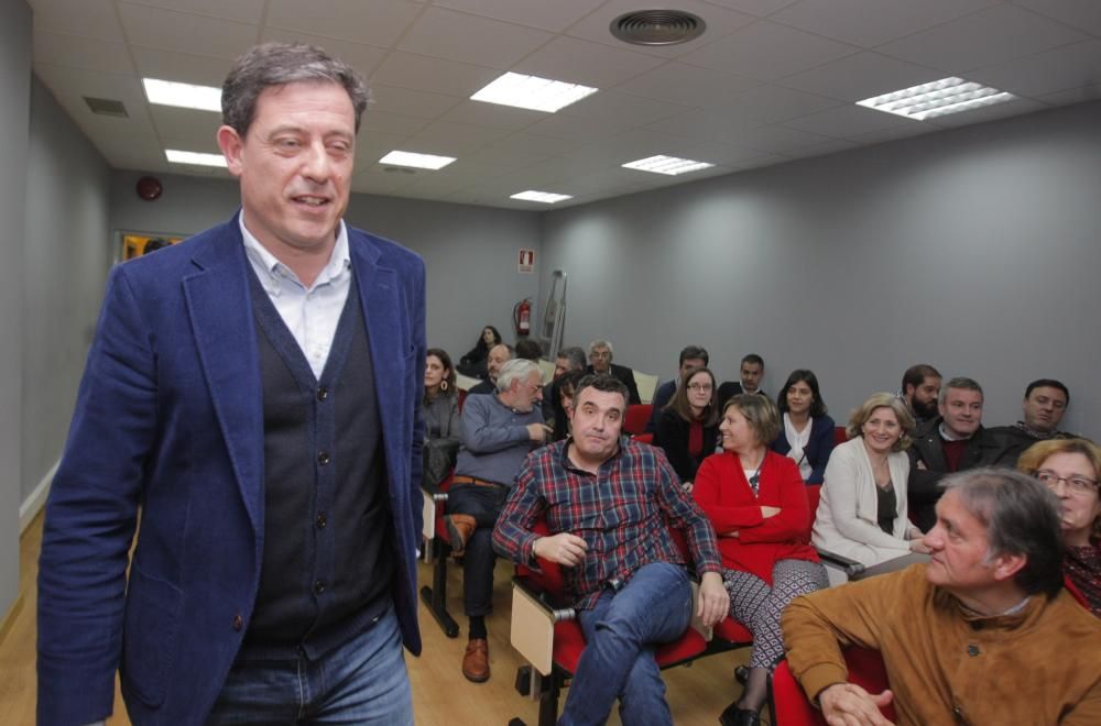 Besteiro renuncia a ser candidato a la Xunta