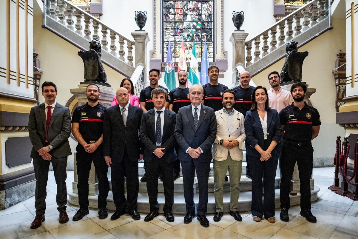 Los nuevos oficiales técnicos de Bomberos de Málaga