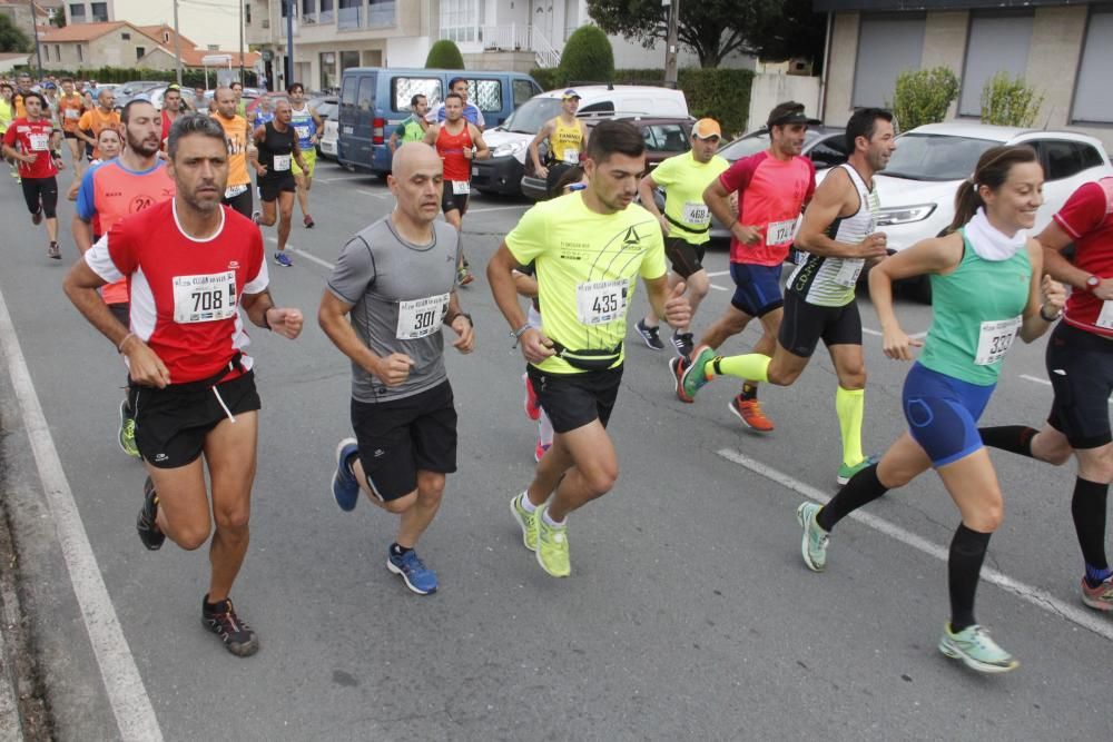 Más de medio millar de corredores completaron el espectacular y exigente recorrido de 21 kilómetros por la Costa da Vela de Cangas.