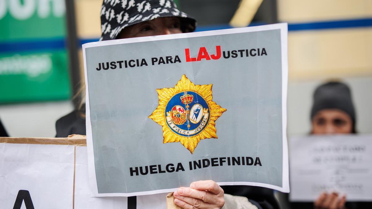 Los letrados de Justicia ponen fin a la huelga