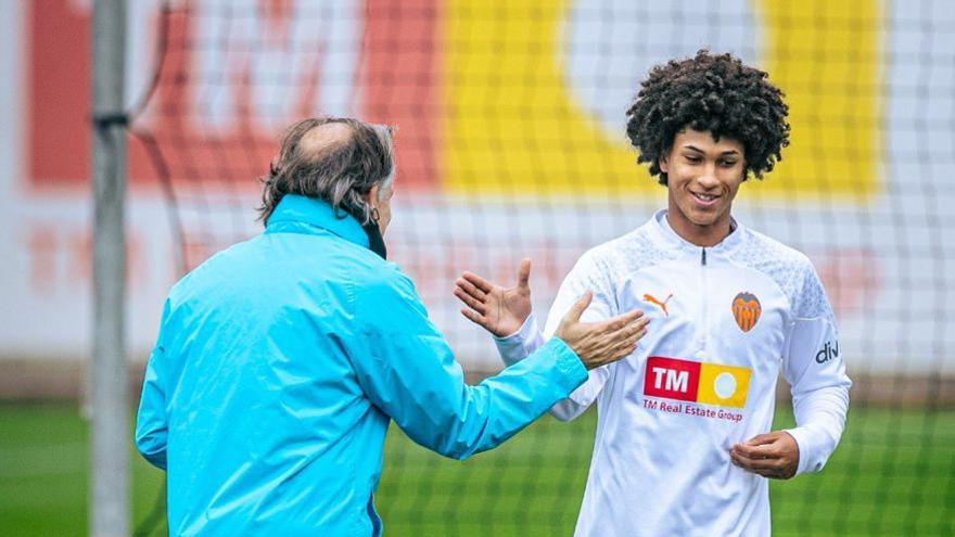 Primer entrenamiento de Peter Federico a las órdenes de Baraja