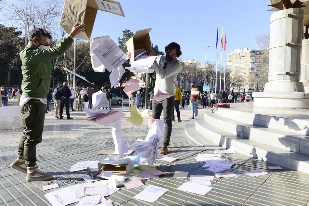 Manifestación de hosteleros en la Asamblea Regional