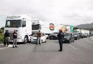 7 aeropuertos del sur de Italia registran problemas de escasez de combustible por los bloqueos de los transportistas