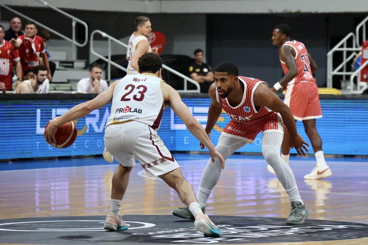 Las imágenes del UCAM Murcia - KK Bosna