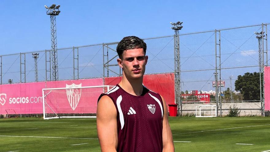 Vídeo | Test a Robbie Ure: el jugador del Sevilla explica quién sería su delantero ideal