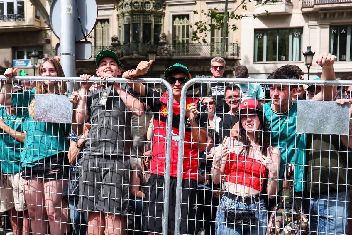 Exhibición F1 Barcelona: El Road Show en el Paseo de Gràcia, en imágenes Exhibición F1 Barcelona: El Road Show en el Paseo de Gràcia, en imágenes