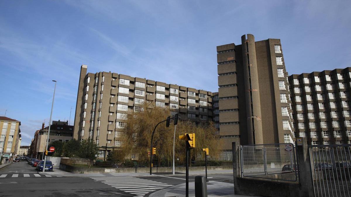 Fachada de la Residencia Mixta de Gijón.