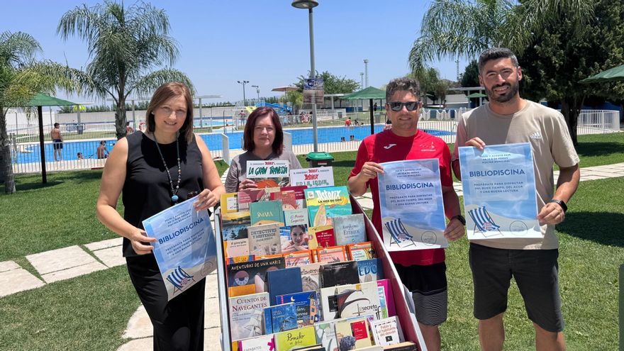 Puerto Lumbreras fomenta la lectura entre baño y baño