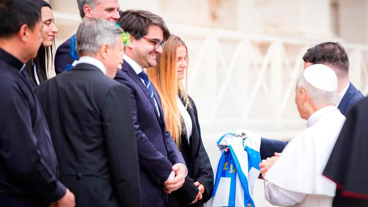 El Deportivo, recibido y bendecido en el Vaticano por el Papa León XVI