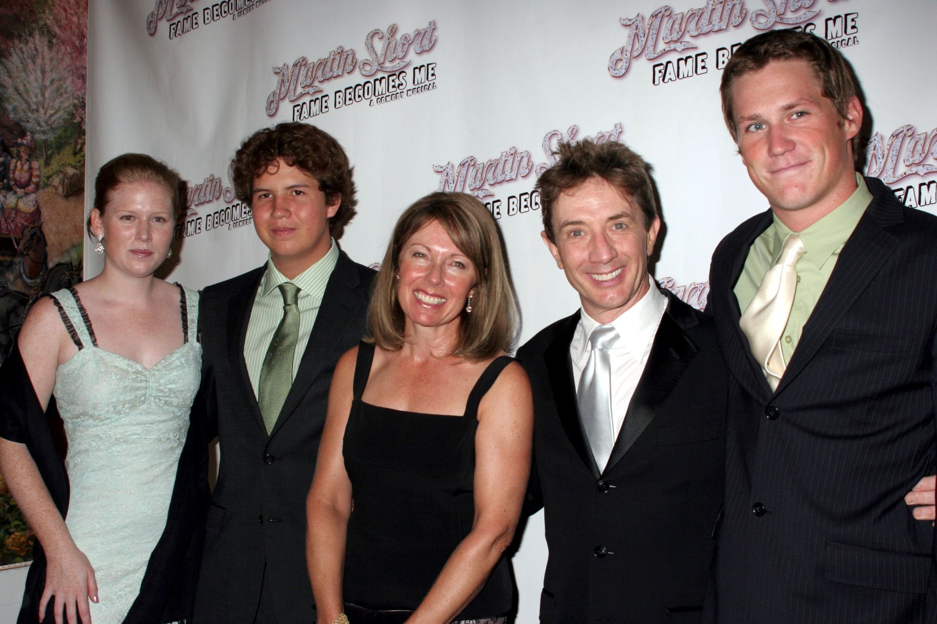 Martin Short, junto a su mujer Nancy Dolman y sus tres hijos