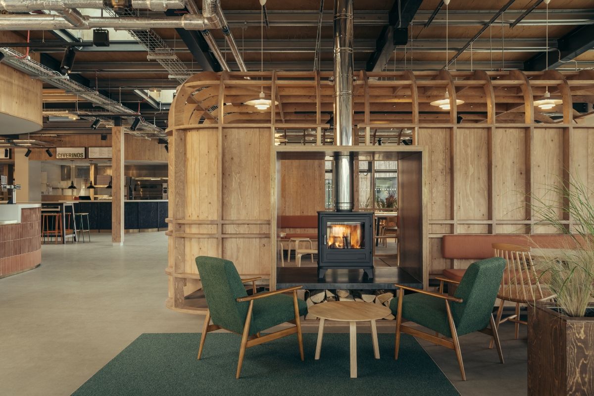 Las instalaciones de Lost Shore Surf Resort invitan a descansar tras la práctica deportiva.