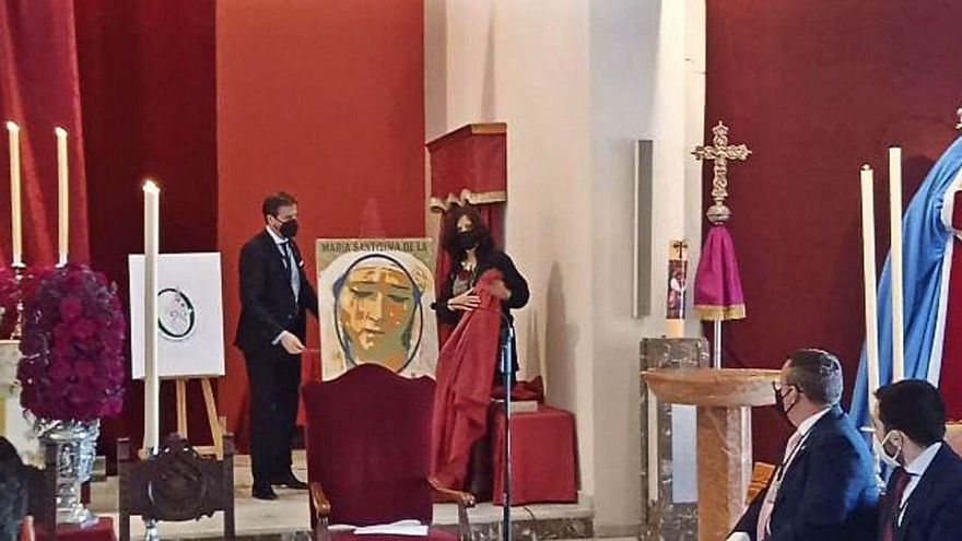 Un momento de la presentación del cartel el pasado domingo en la parroquia de la Aurora.